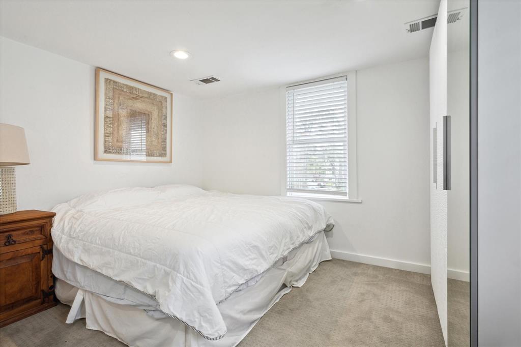 222 Westmoreland Street