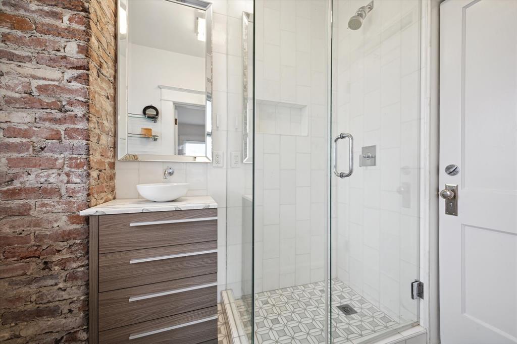 222 Westmoreland Street