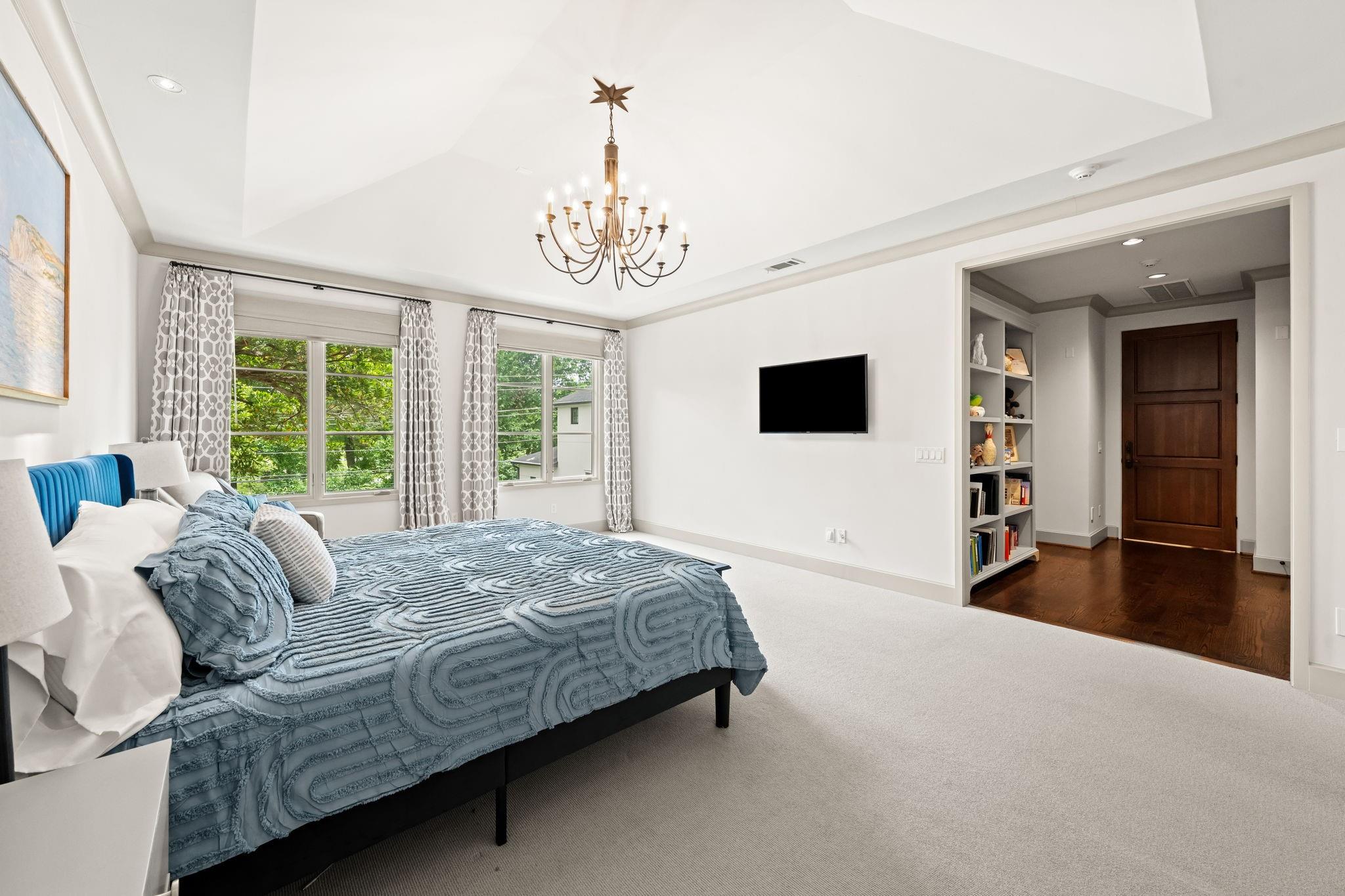 1116 Danbury Road