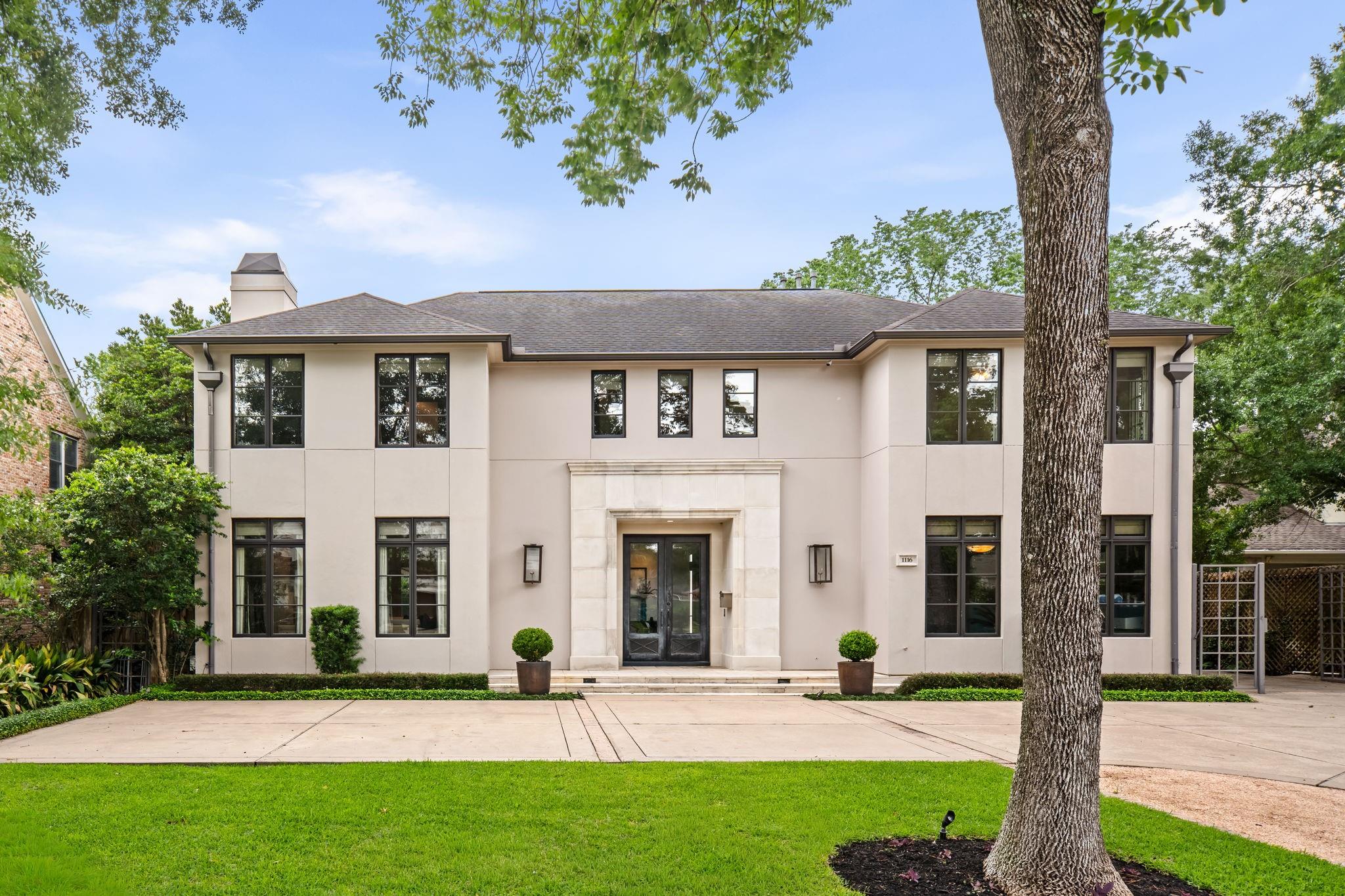 1116 Danbury Road