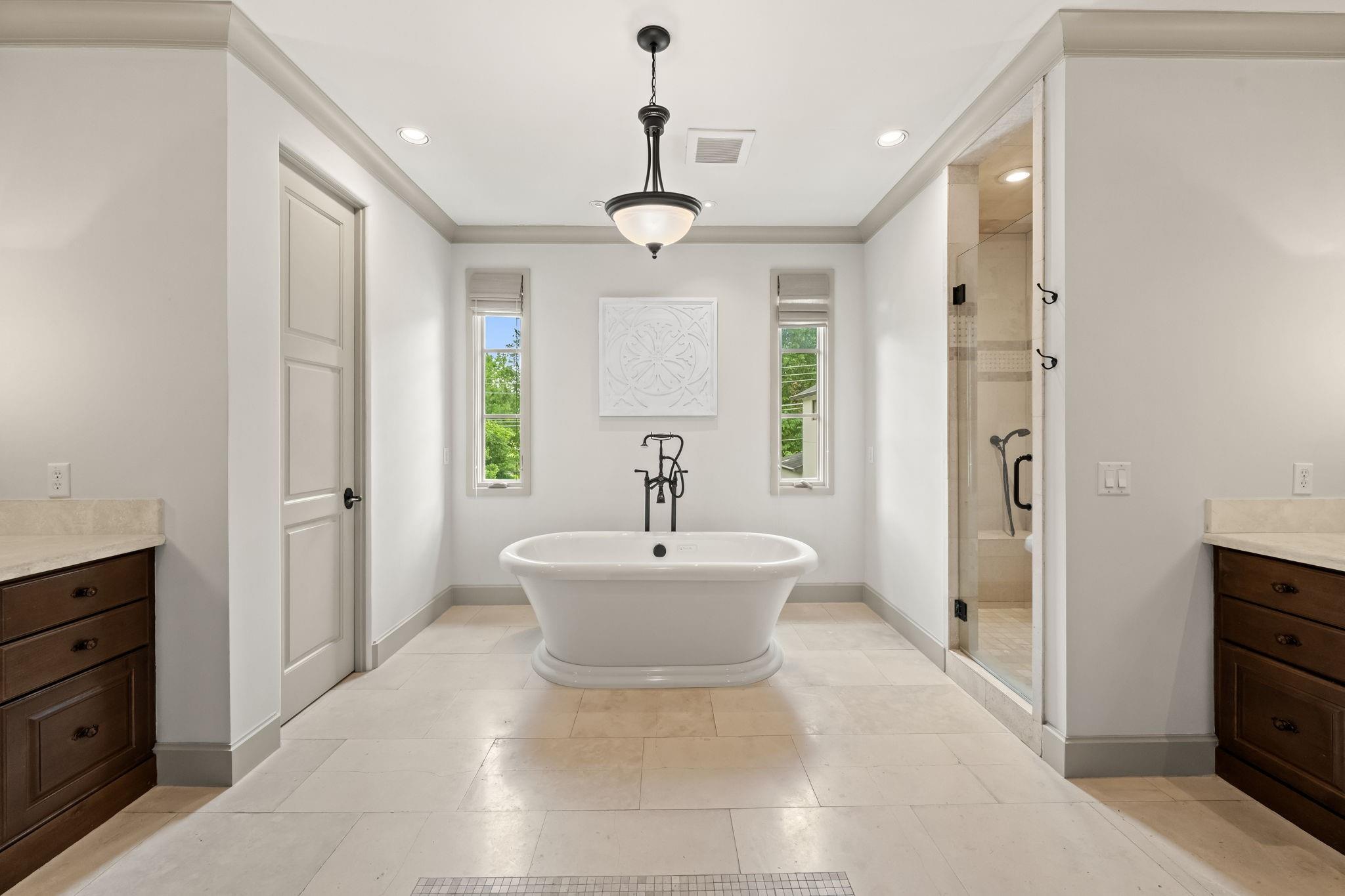 1116 Danbury Road
