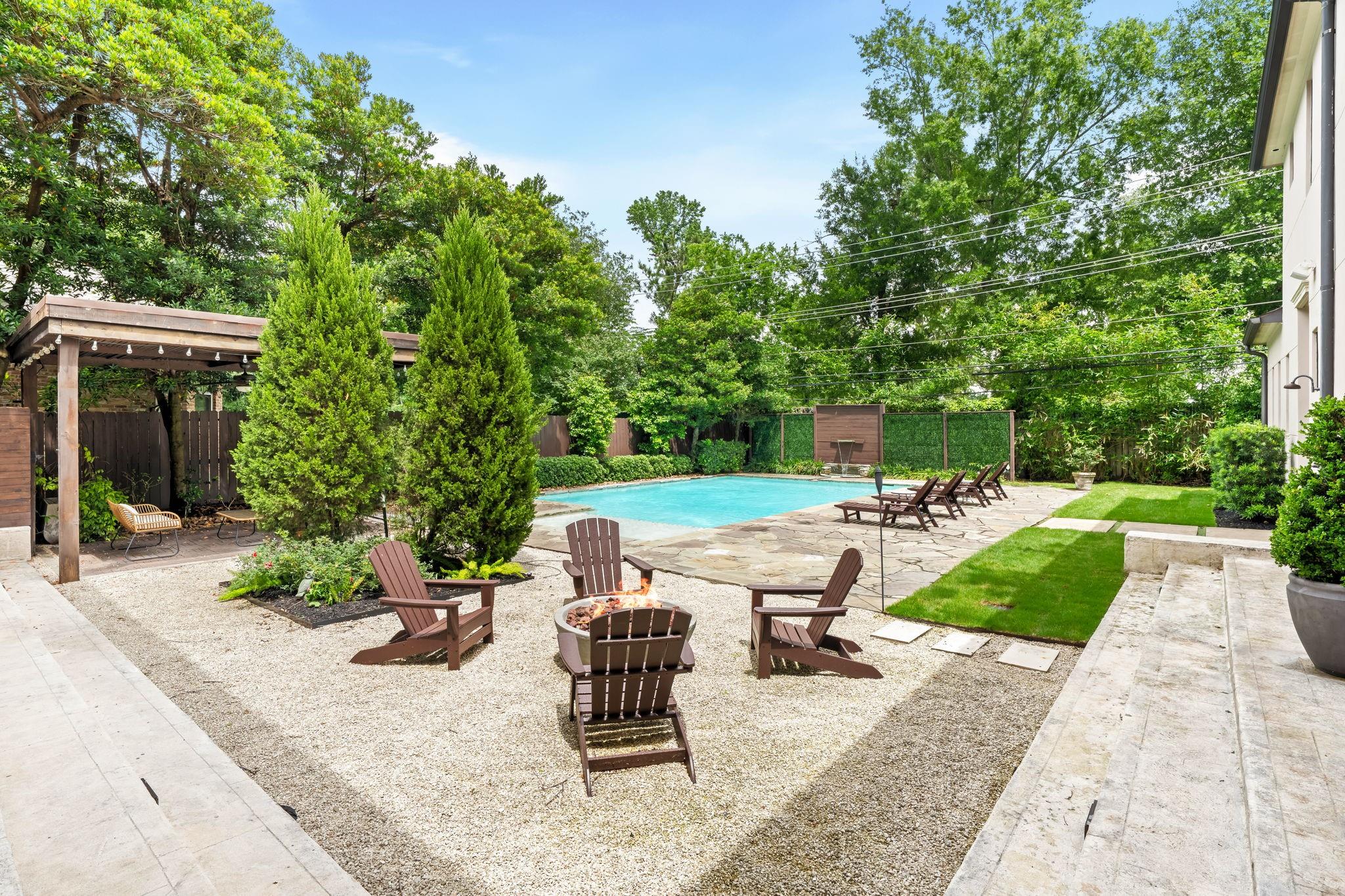 1116 Danbury Road