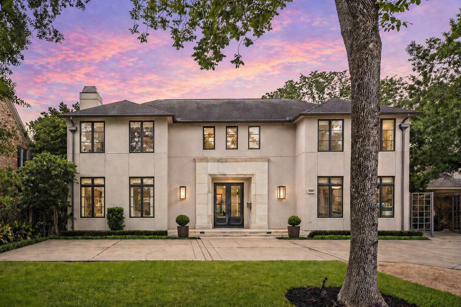 1116 Danbury Road