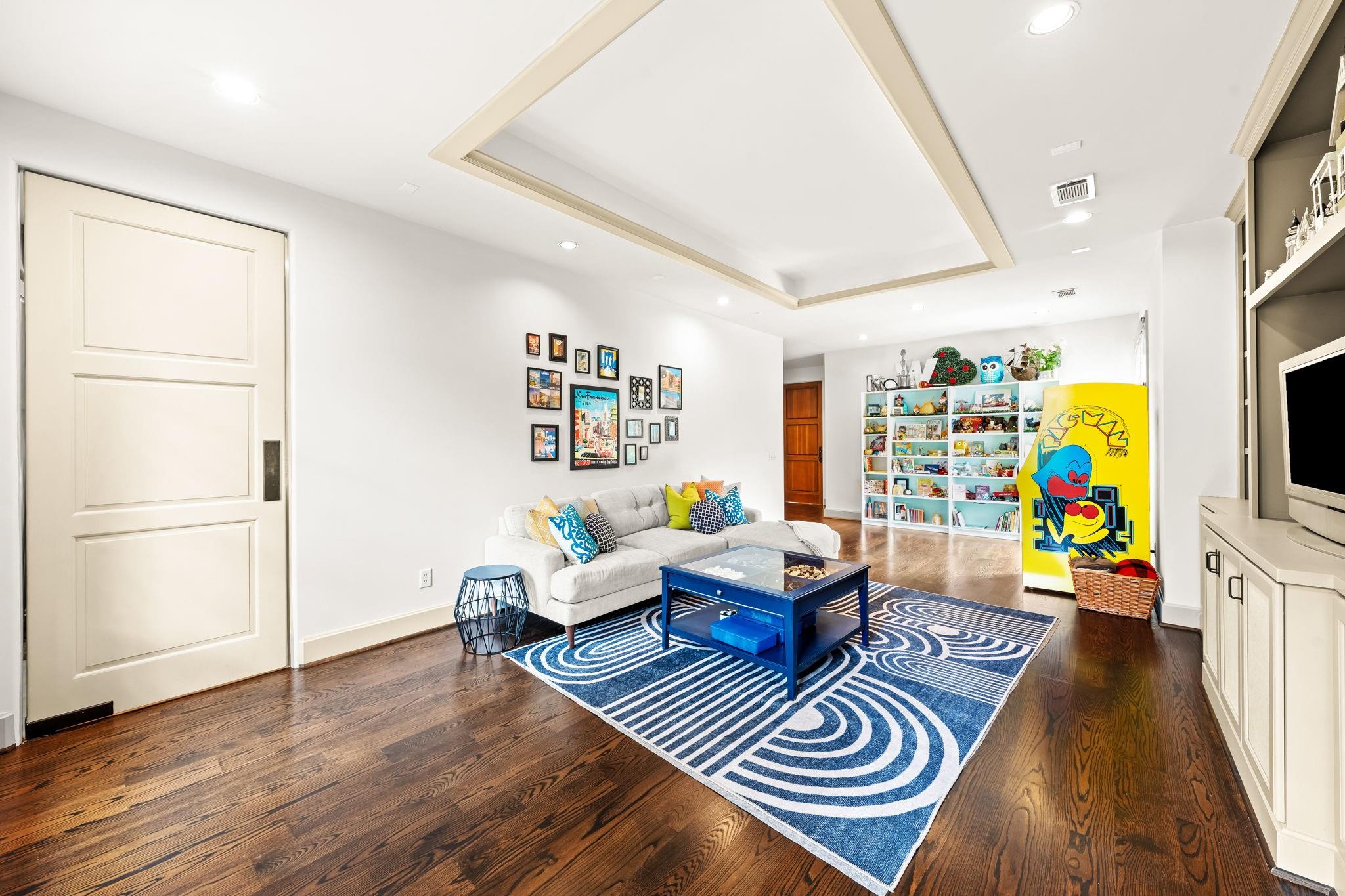 1116 Danbury Road