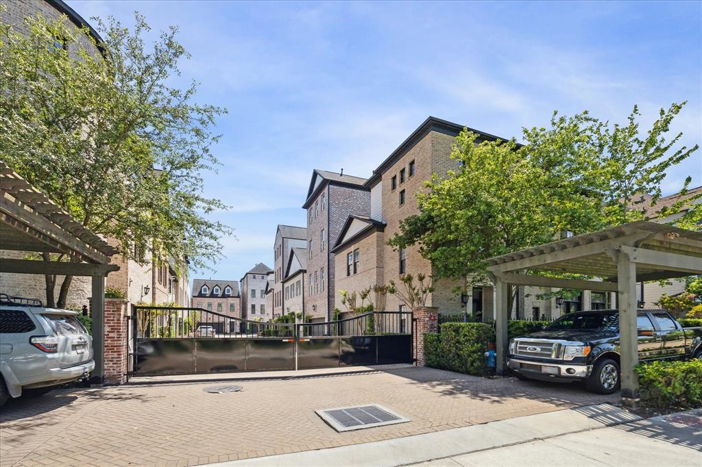 1318 Hunters Meadow Lane
