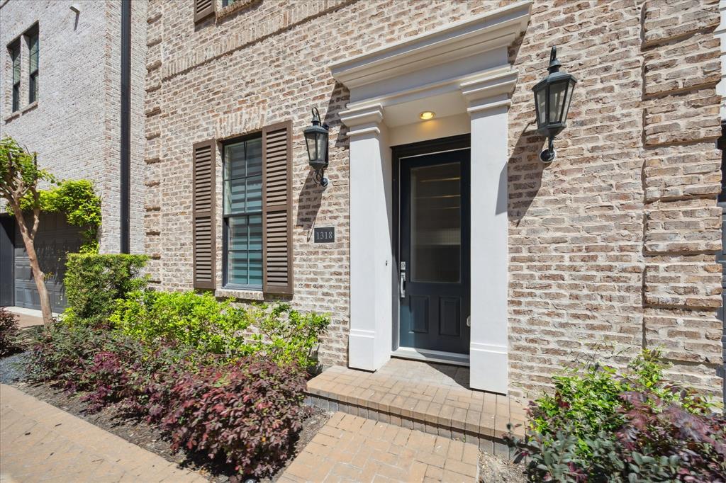 1318 Hunters Meadow Lane