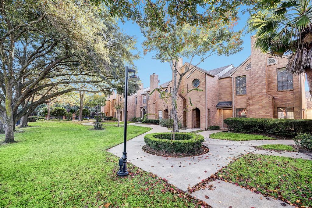 3200 Bellefontaine Street # 67