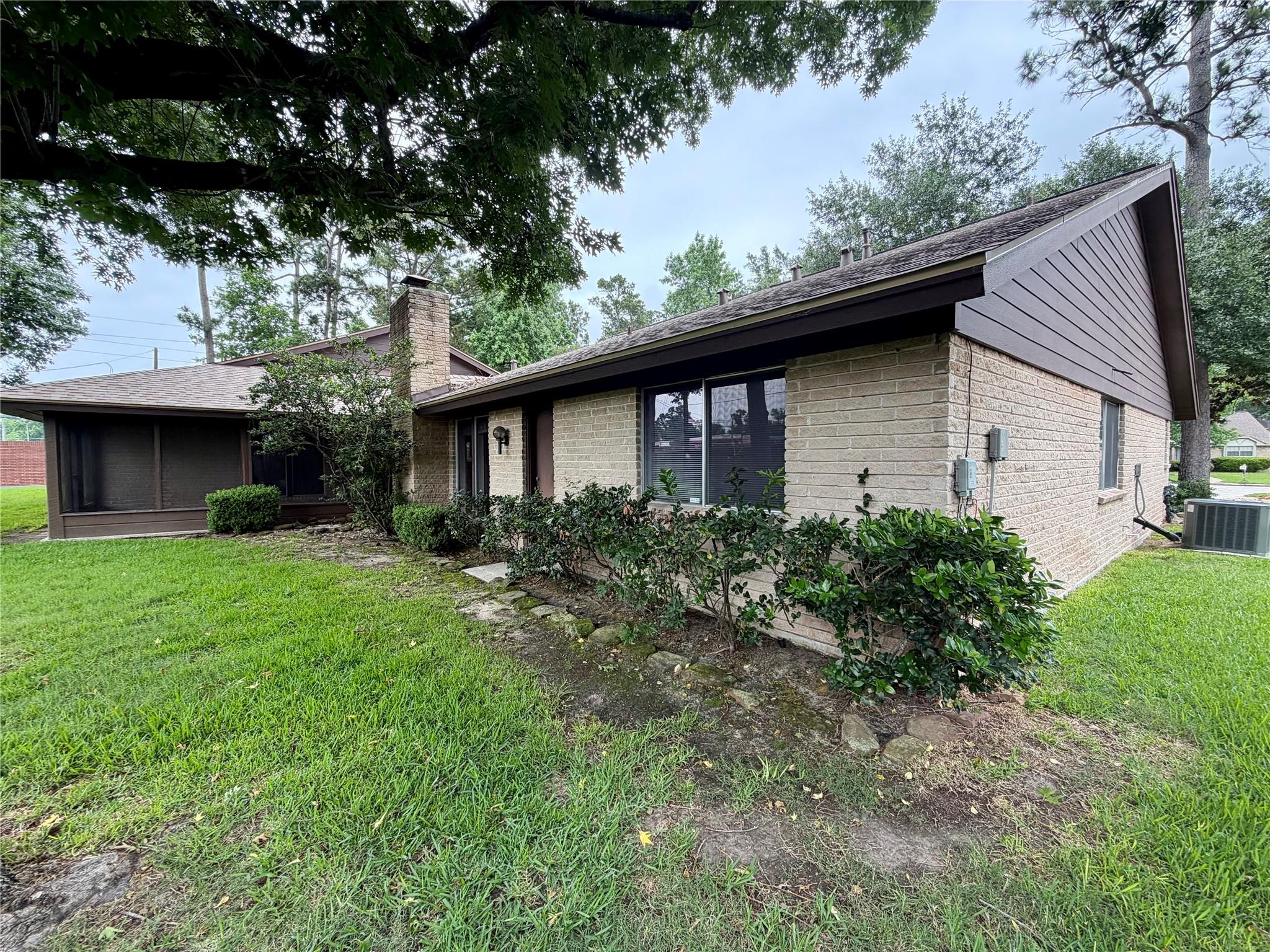 16719 Mandeville Court