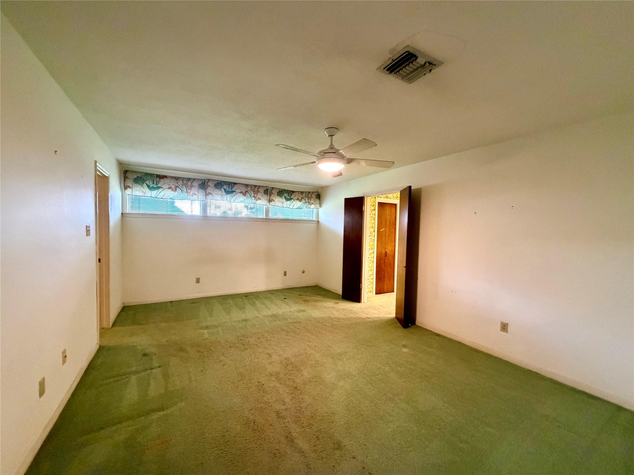16719 Mandeville Court