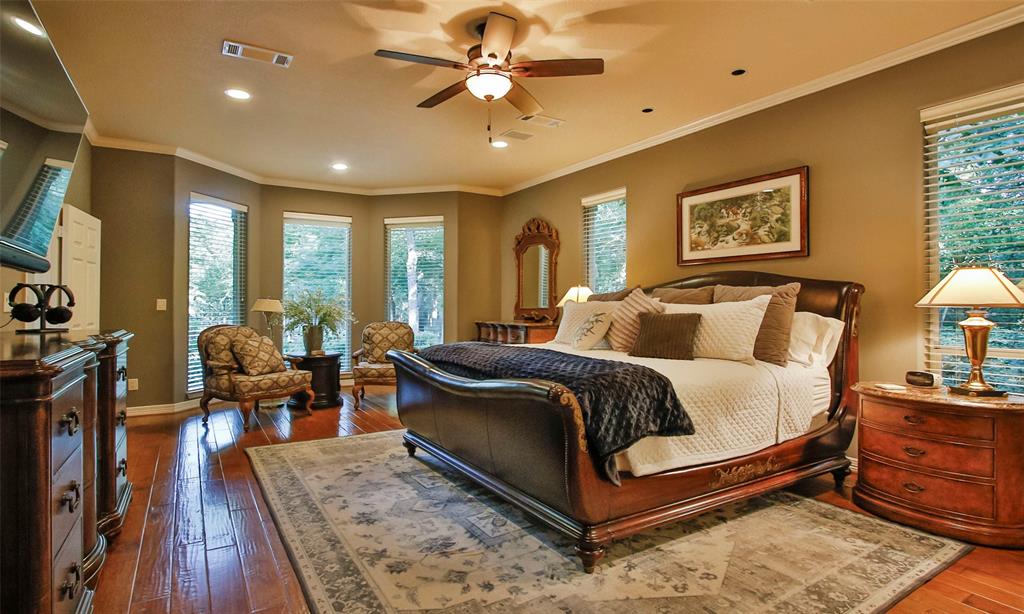 37702 Pinwood Court