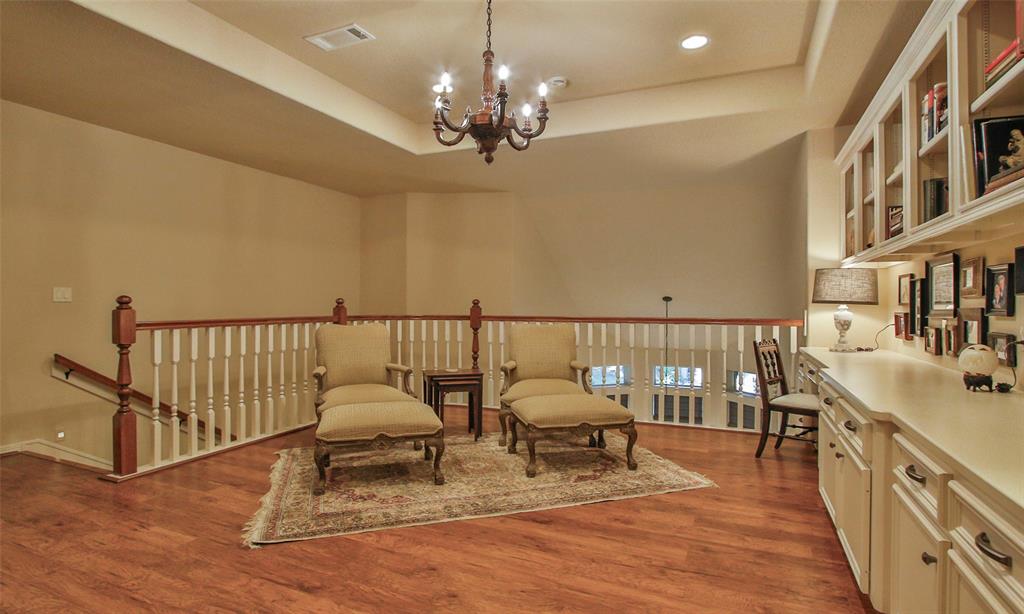 37702 Pinwood Court