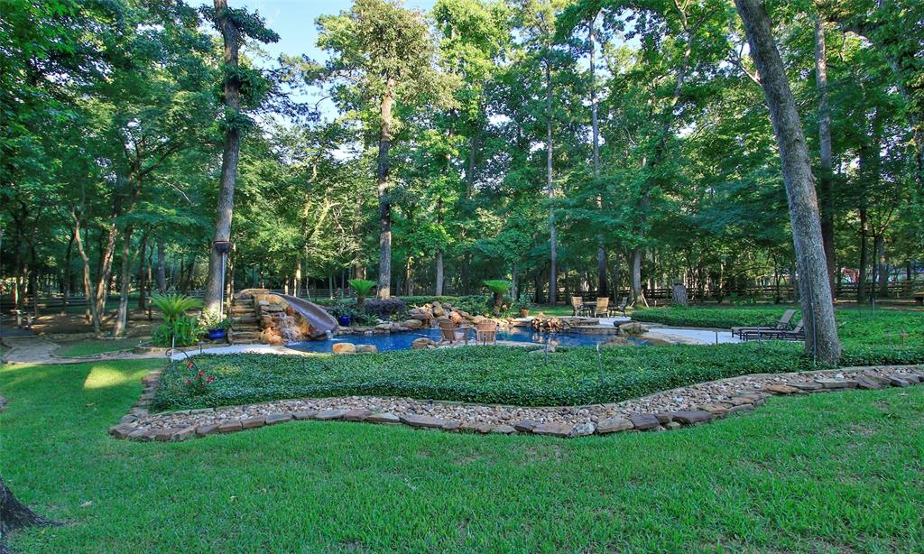 37702 Pinwood Court
