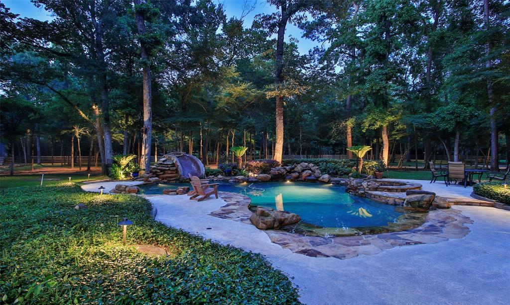 37702 Pinwood Court