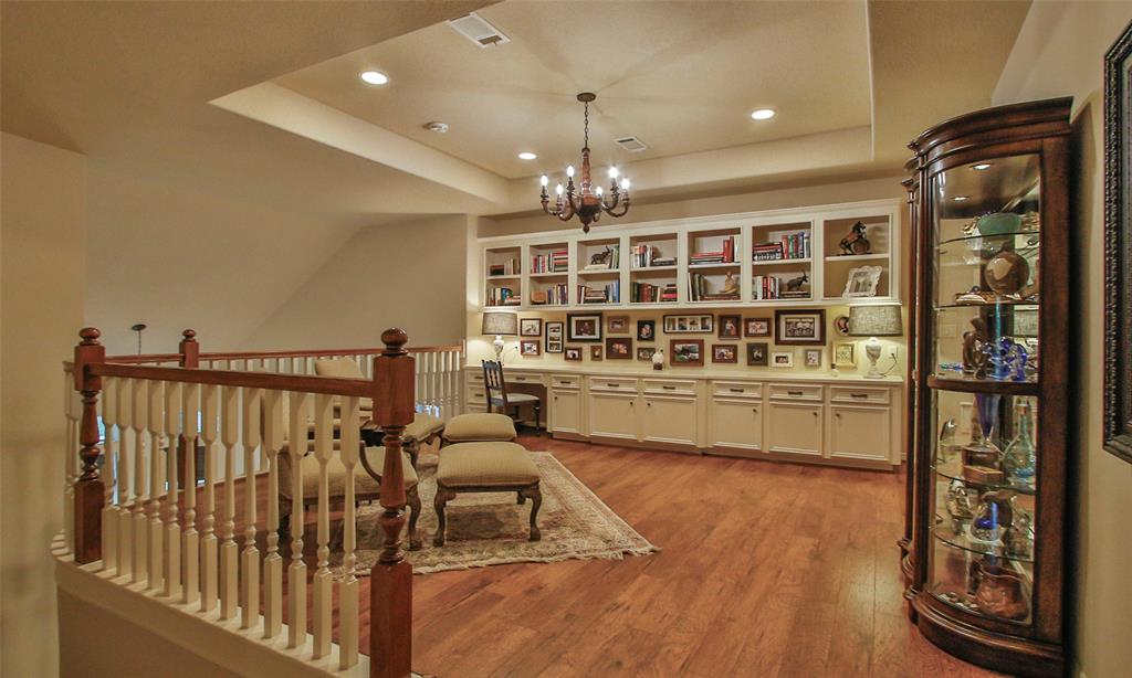 37702 Pinwood Court