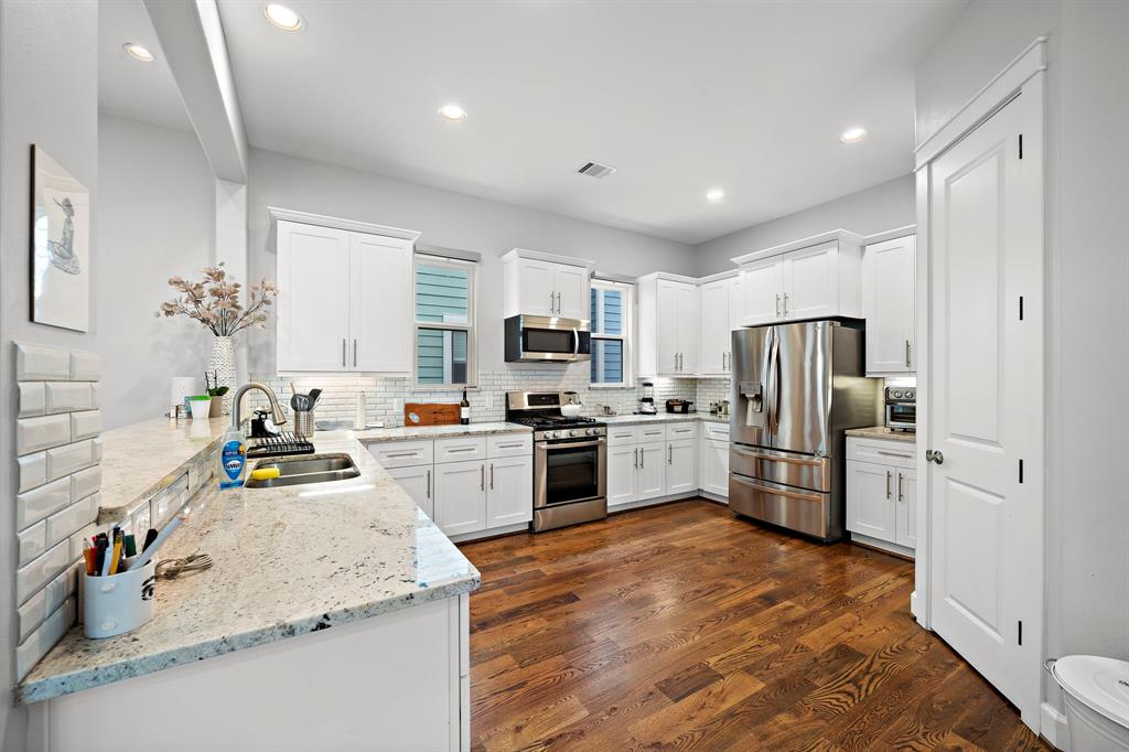 312 W 28th Street Unit: E