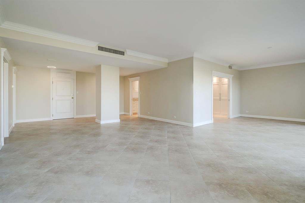 2929 Buffalo Speedway # A703