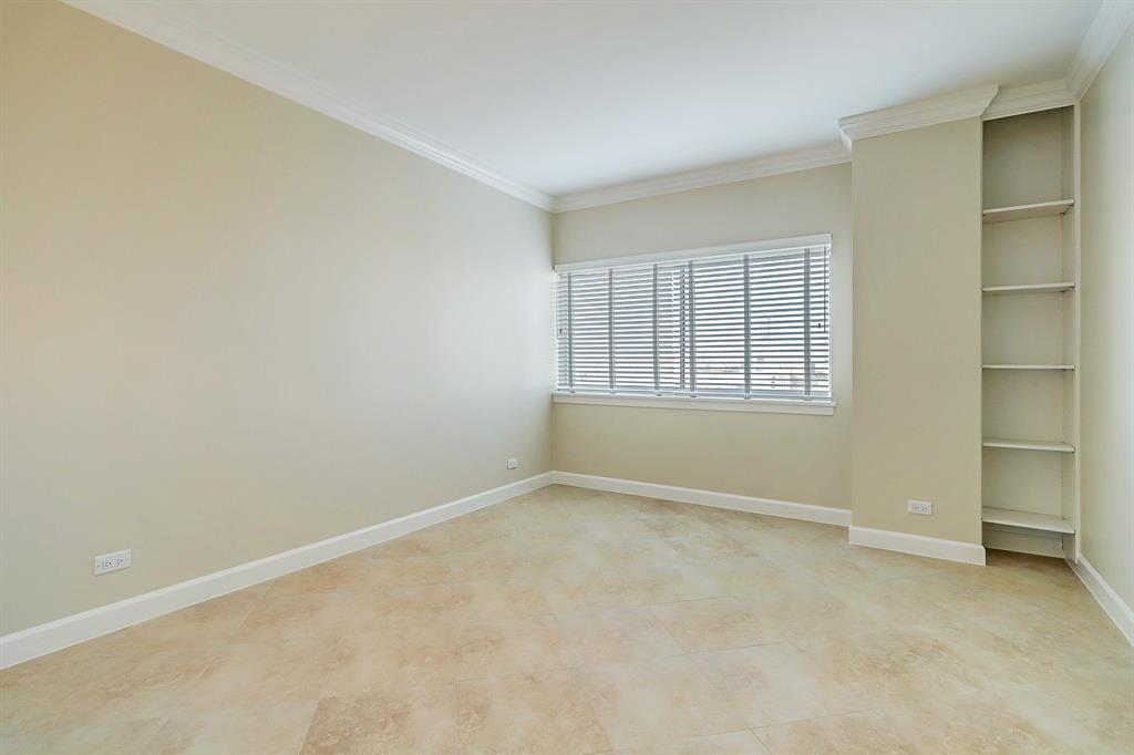 2929 Buffalo Speedway # A703