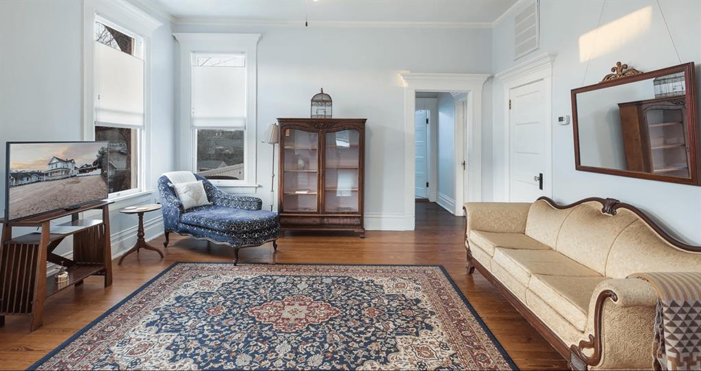 201 W 15th Street