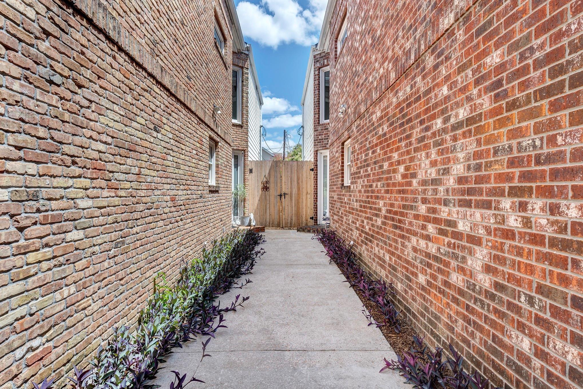 511 W 22nd Street