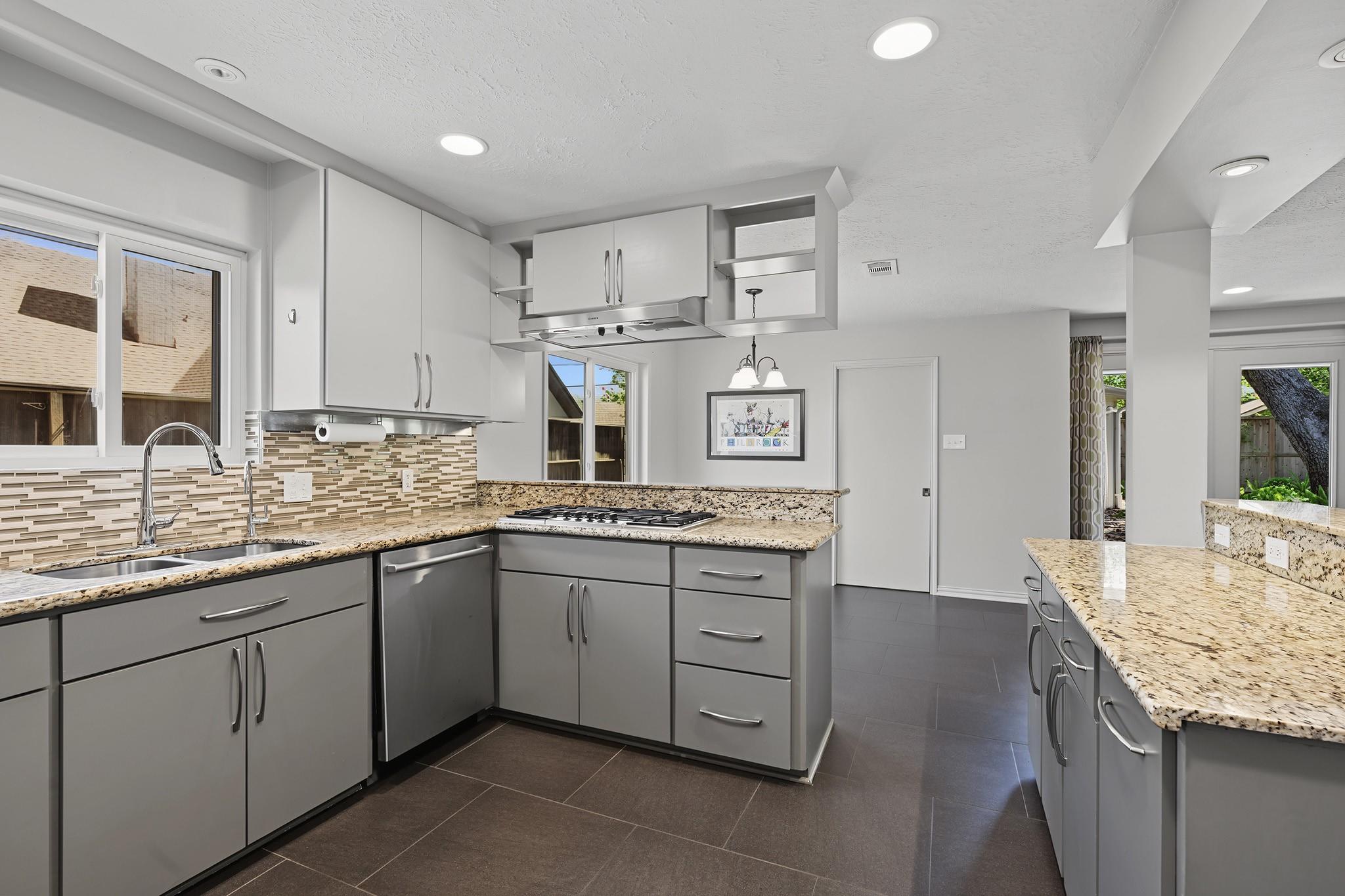 2750 Fontana Drive