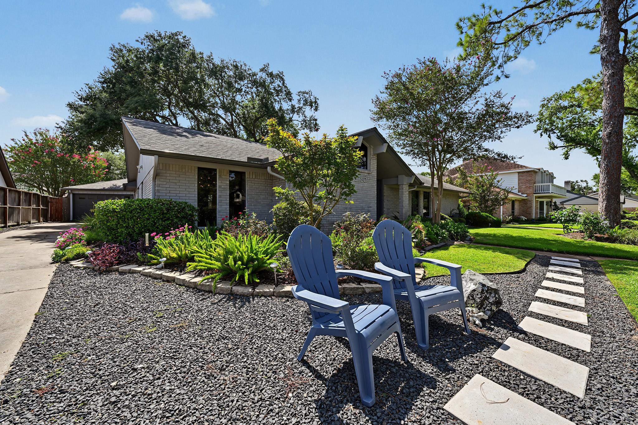 2750 Fontana Drive