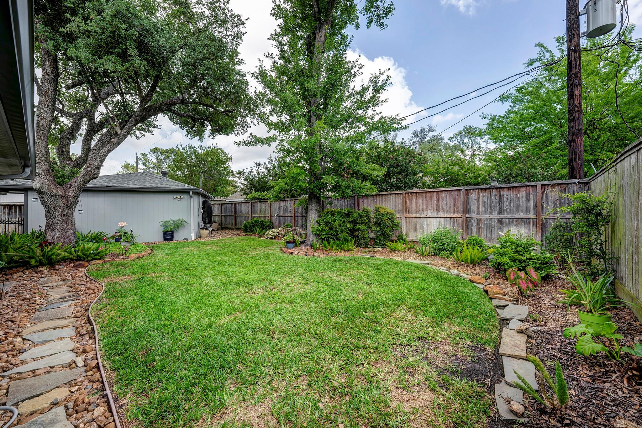 2750 Fontana Drive