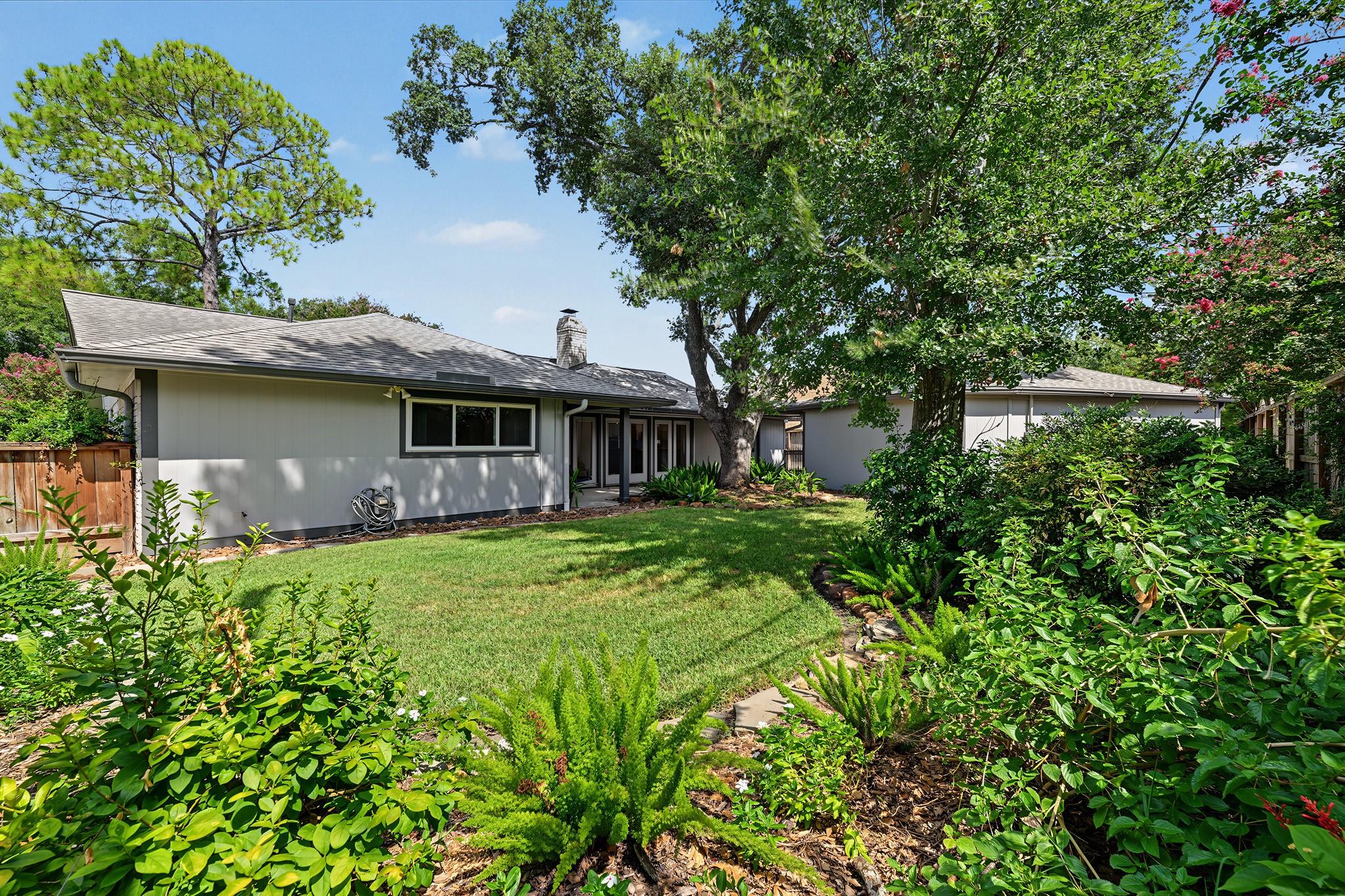 2750 Fontana Drive