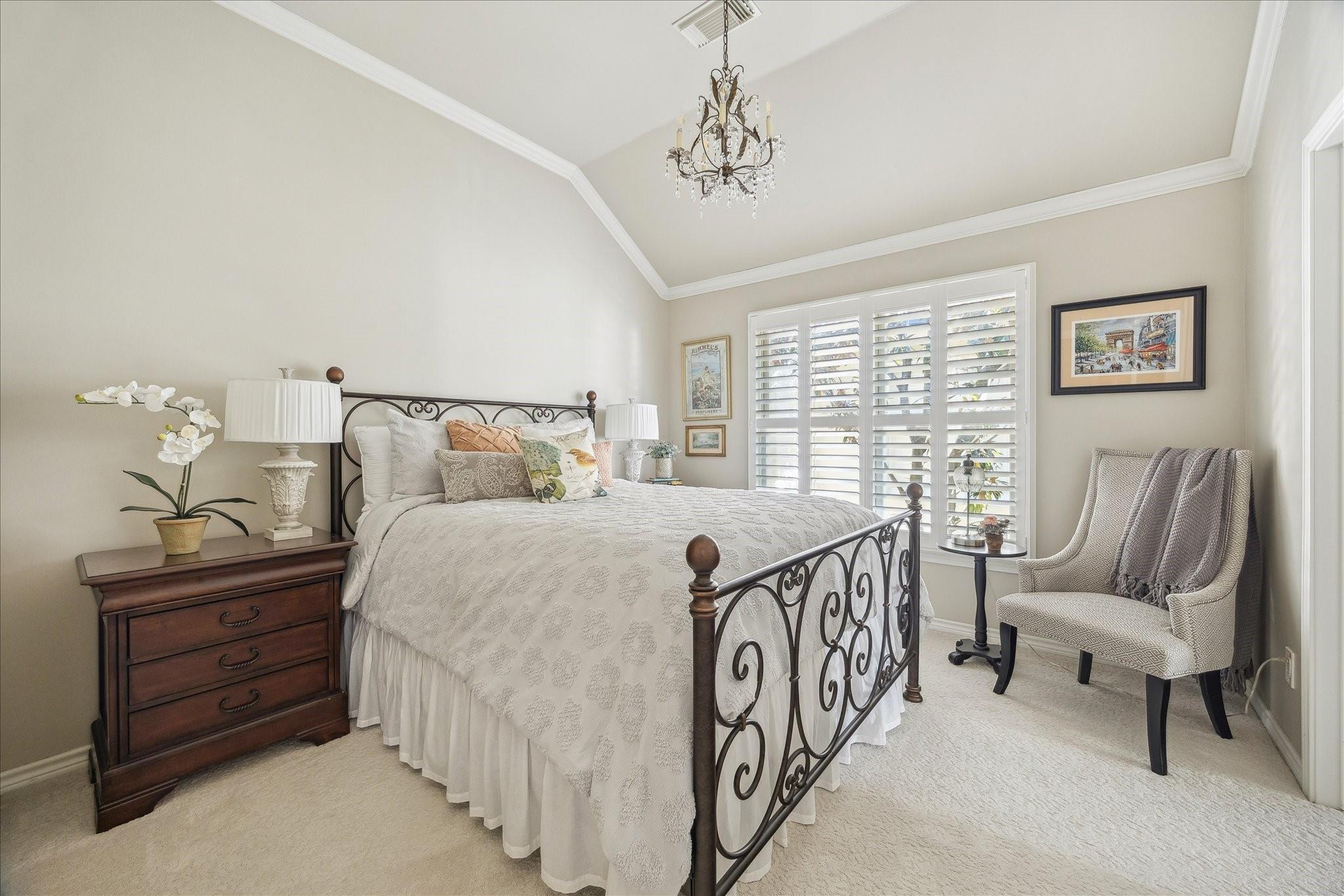 2435 North Boulevard