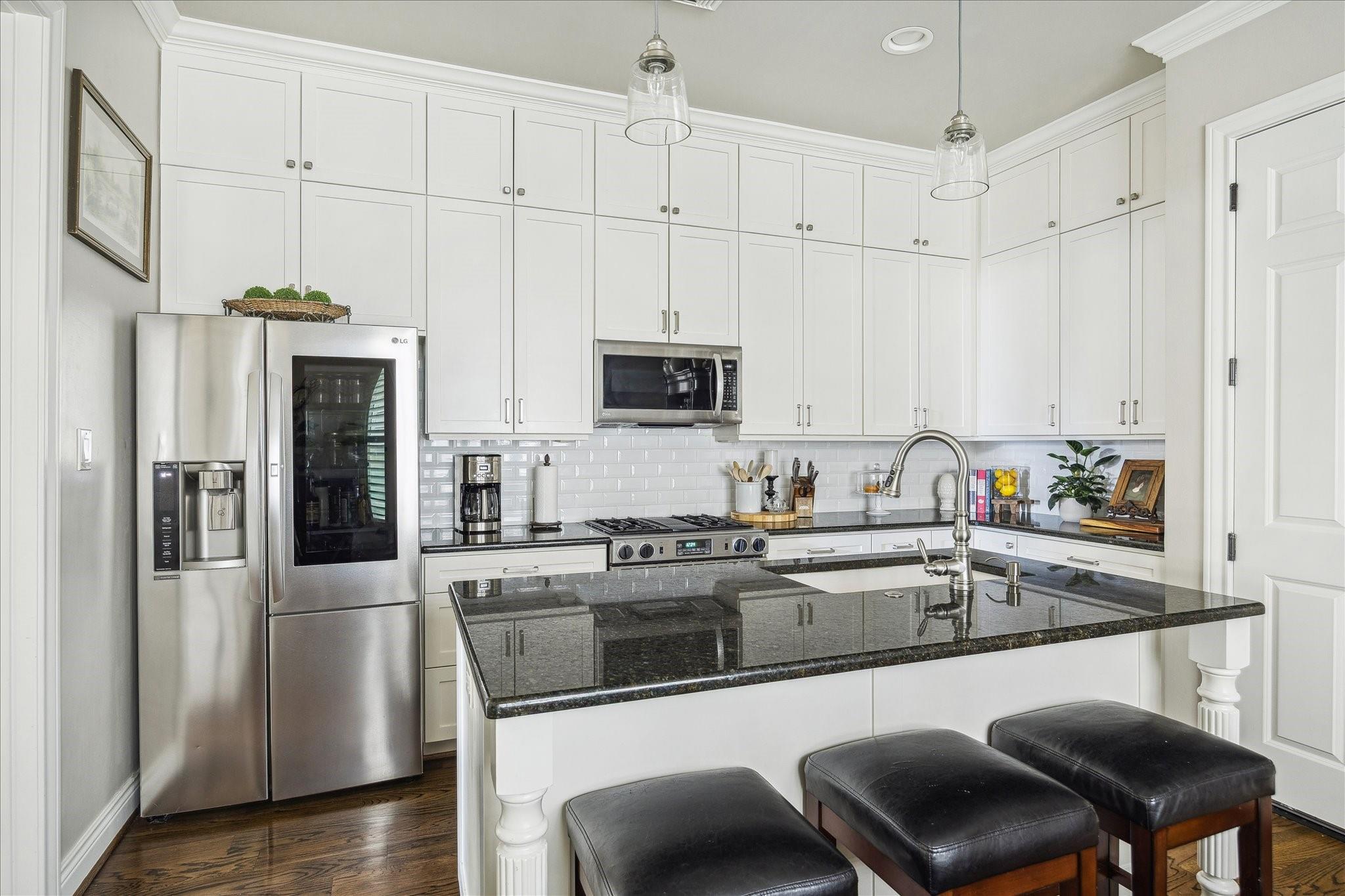 2435 North Boulevard