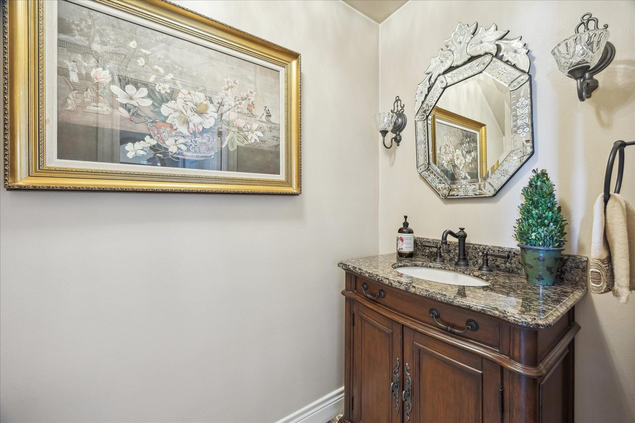 2435 North Boulevard