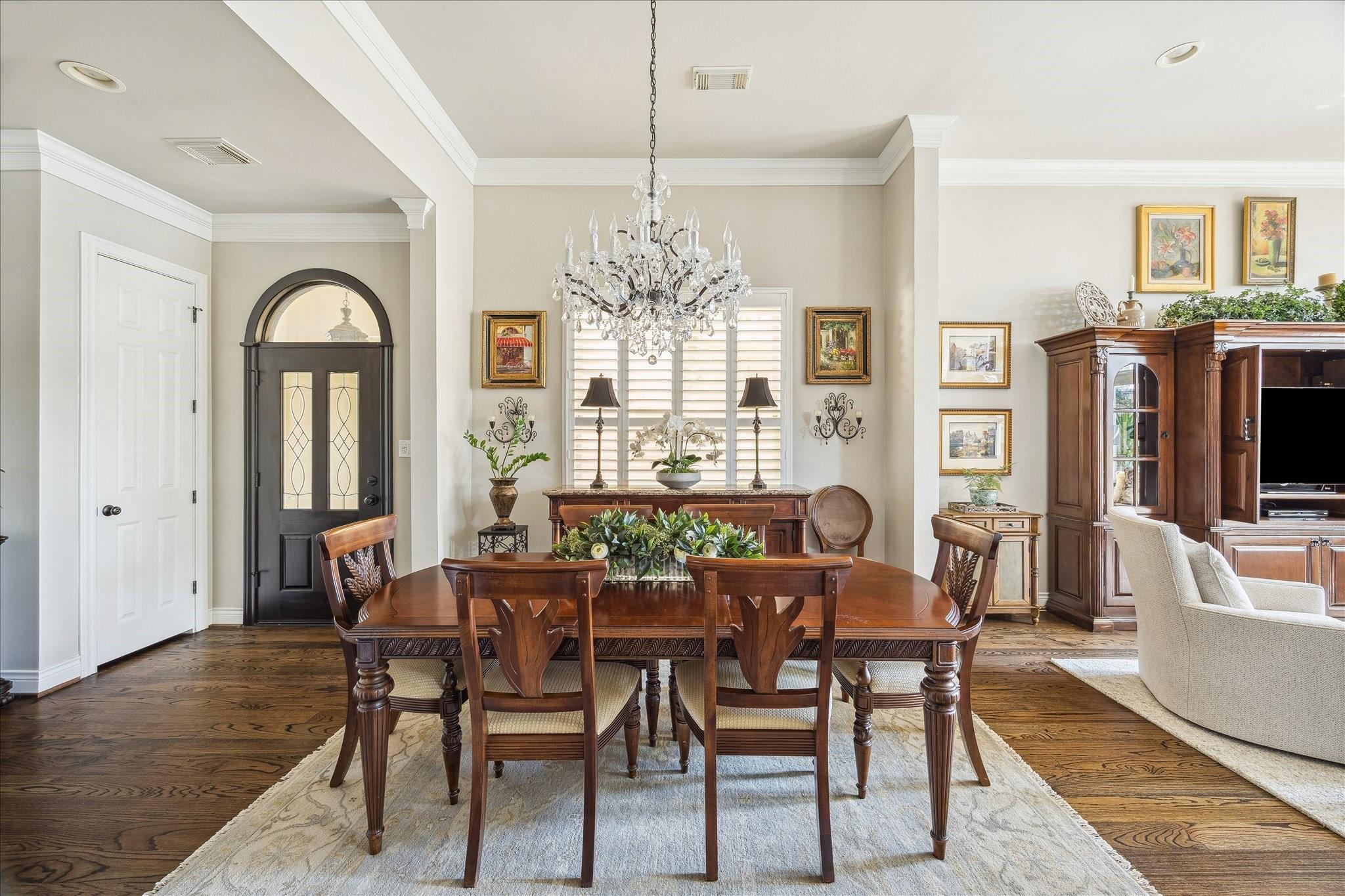 2435 North Boulevard