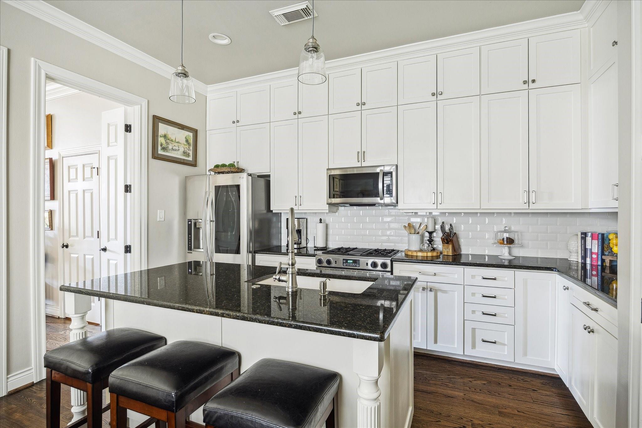 2435 North Boulevard