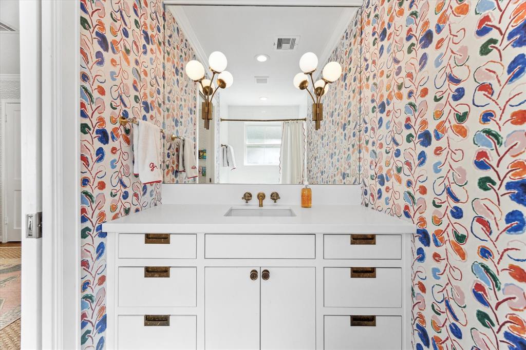 3005 Lafayette Street