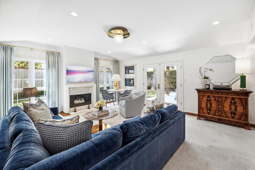 3005 Lafayette Street