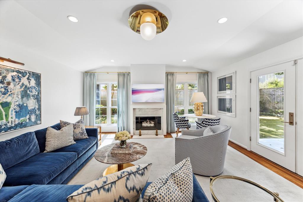 3005 Lafayette Street