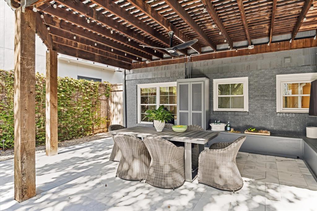 3005 Lafayette Street