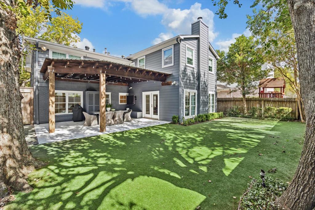 3005 Lafayette Street