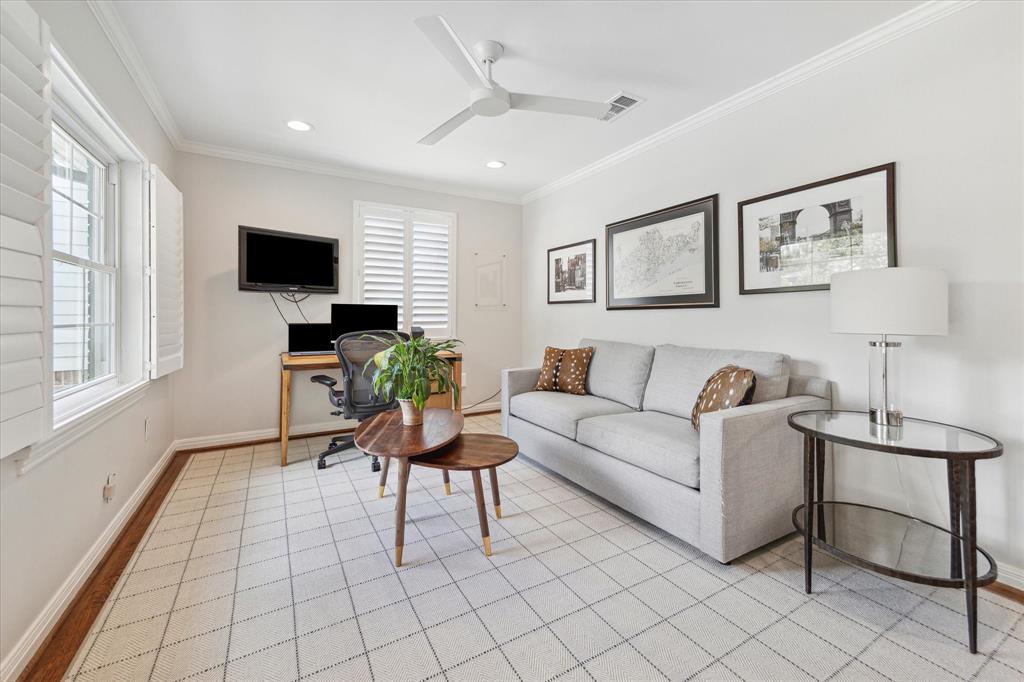 3005 Lafayette Street