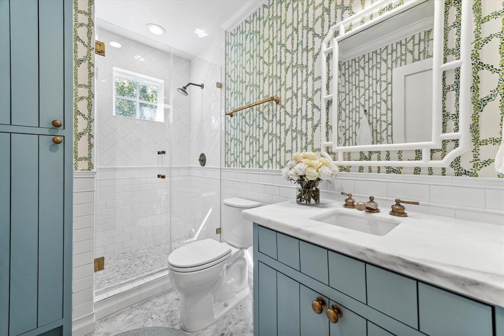 3005 Lafayette Street