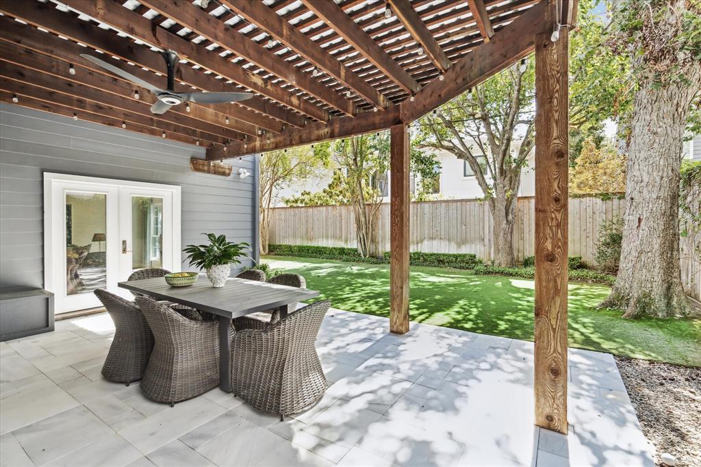 3005 Lafayette Street