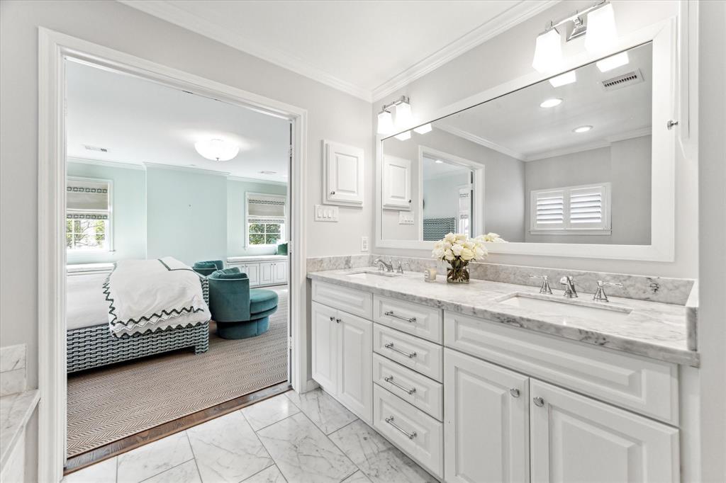 3005 Lafayette Street