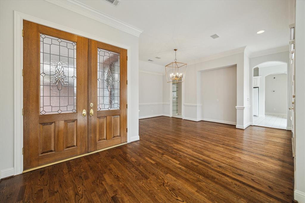 2731 W Glen Haven Boulevard