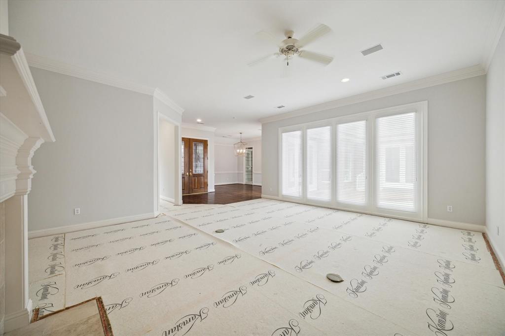 2731 W Glen Haven Boulevard