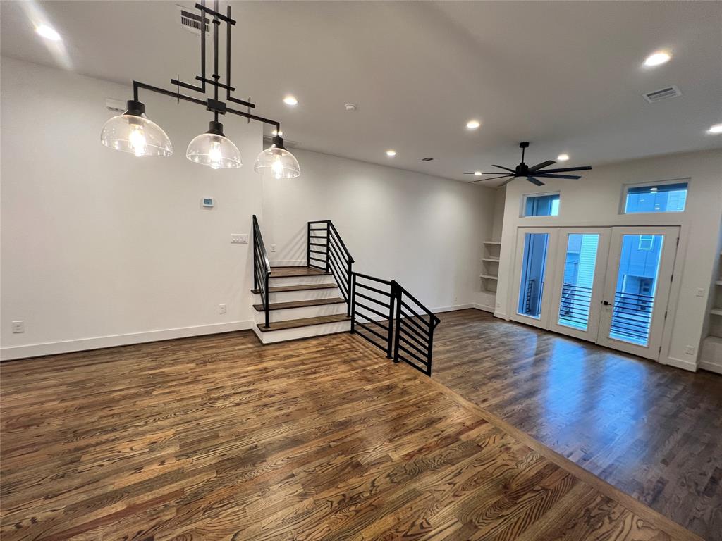 1537 W 24th Street # B