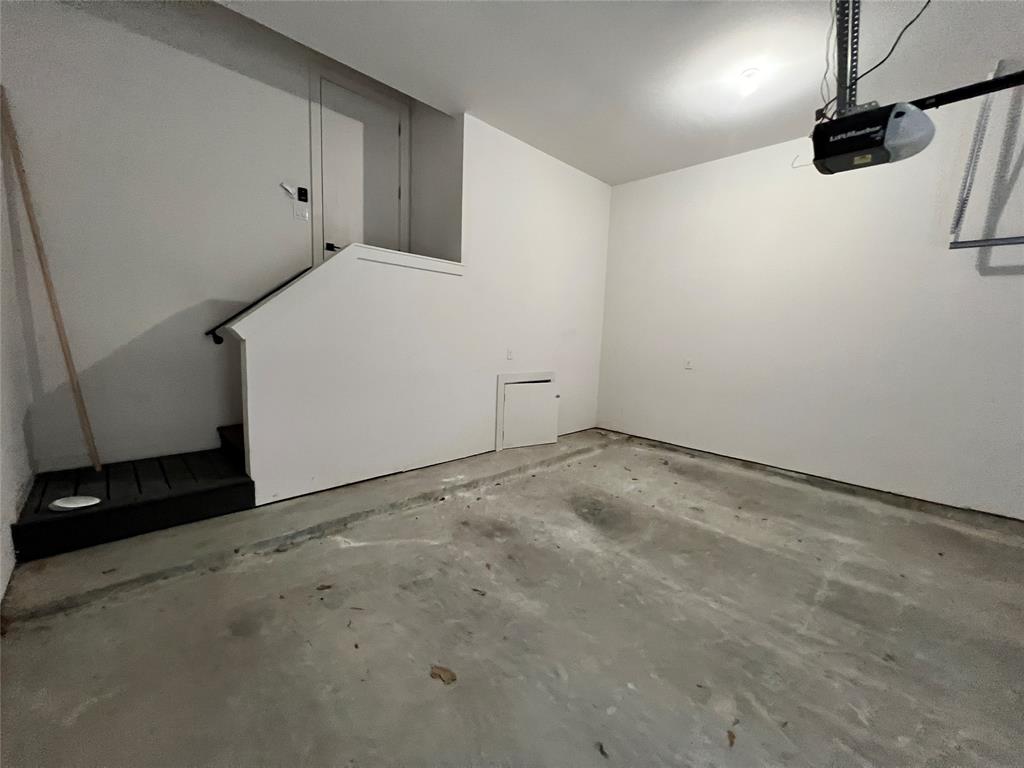 1537 W 24th Street # B