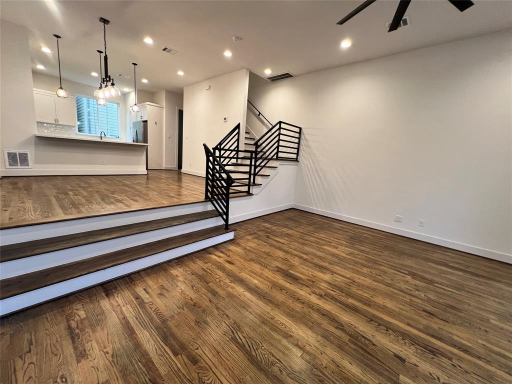 1537 W 24th Street # B