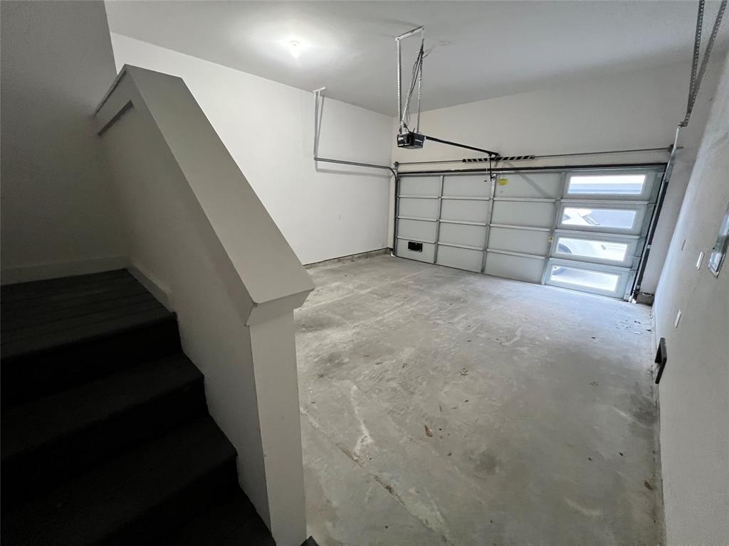 1537 W 24th Street # B