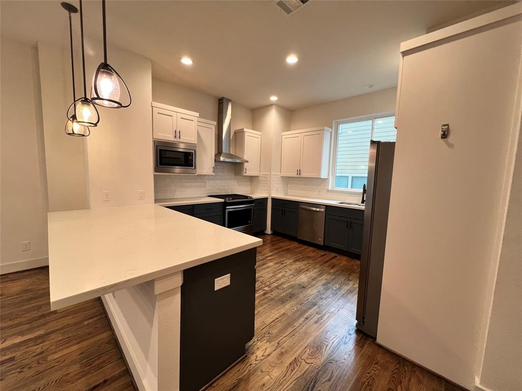 1537 W 24th Street # B