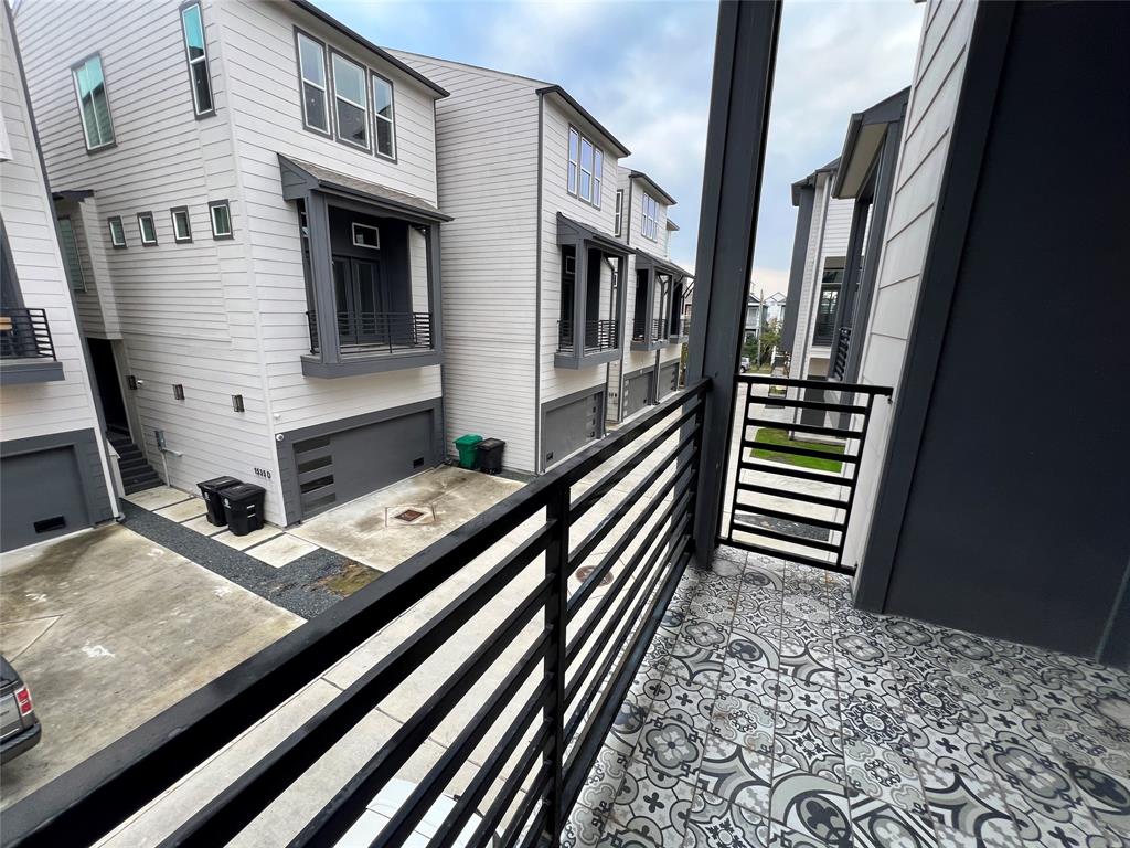 1537 W 24th Street # B