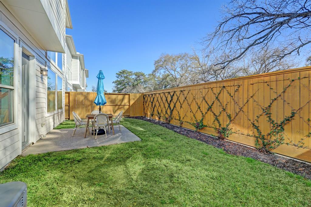 8719 Axlewood Lane